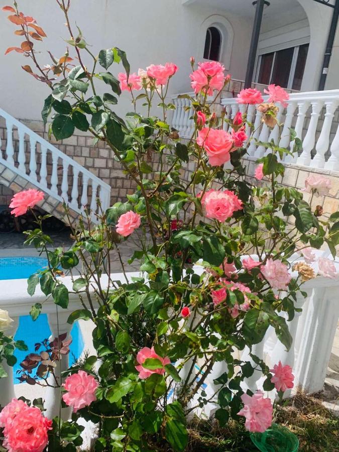 바르 Imperia 아파트 외부 사진